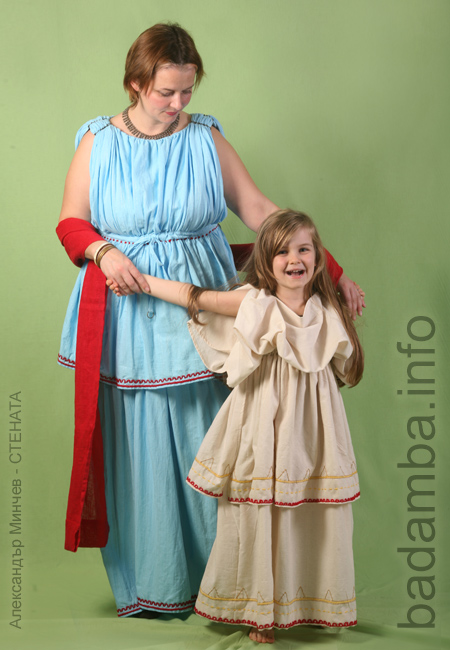Thracian mother with her daughter
