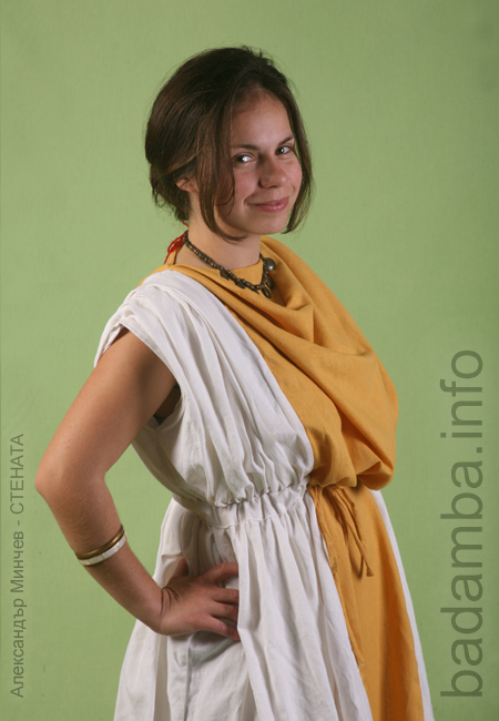 Thracian lady in yellow