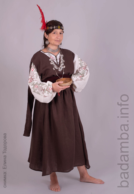 Bulgarian peasant woman 16c in brown dress