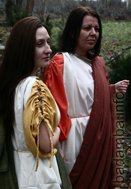 two Roman ladies